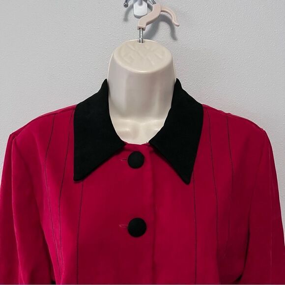 John Robert’s Red and Black Button Blazer Size 8 - Picture 2 of 6